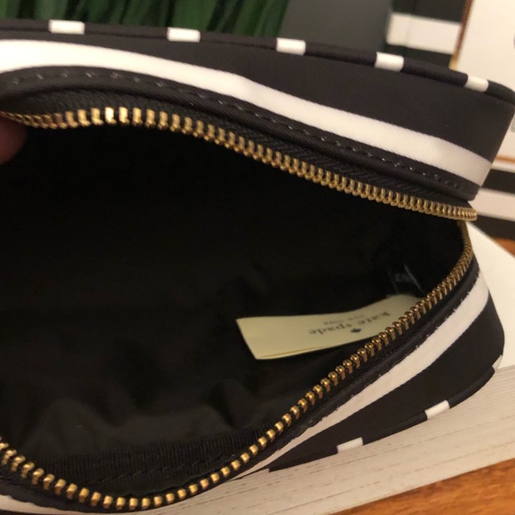 NWT! Kate Spade Small Berrie! - Picture 4 of 7